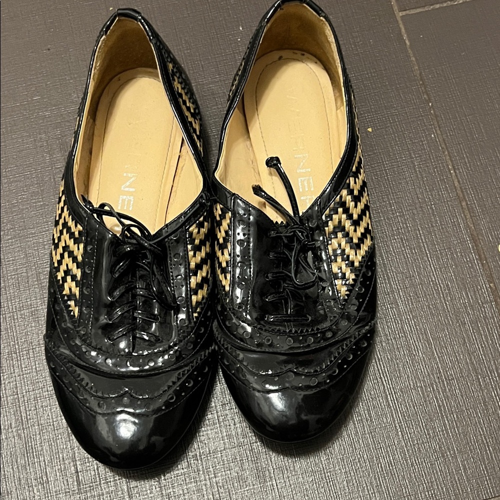 Stylish Black and Tan Women's Loafers